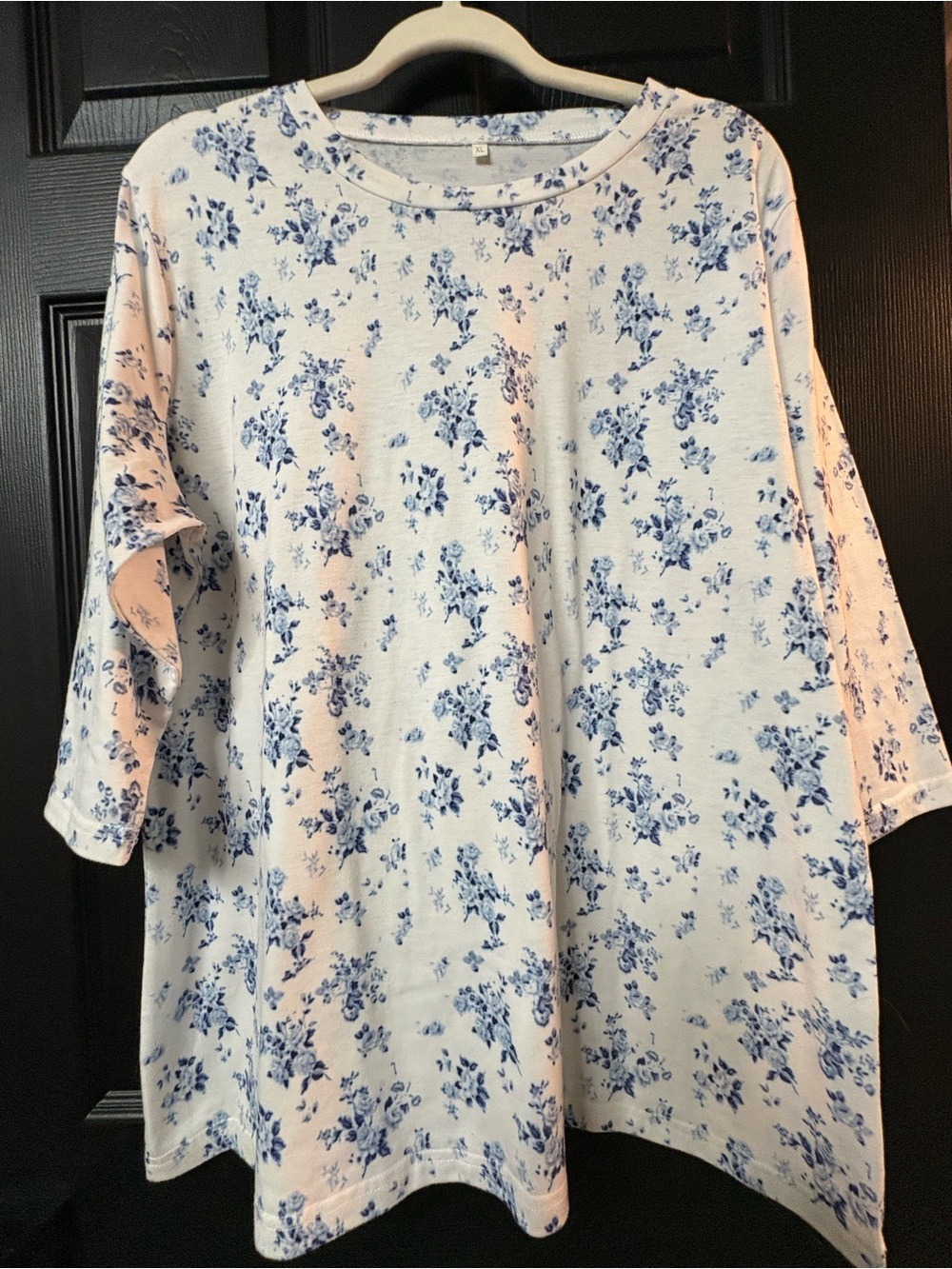 Source Unknown White Tunic with Blue Floral Print